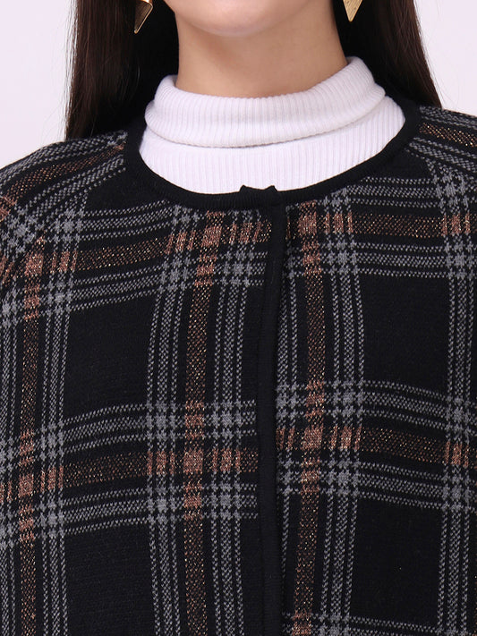 Highland Noir Check Cloak