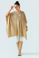 Sable Tissé Cape