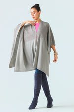 Gris Précieux Cape